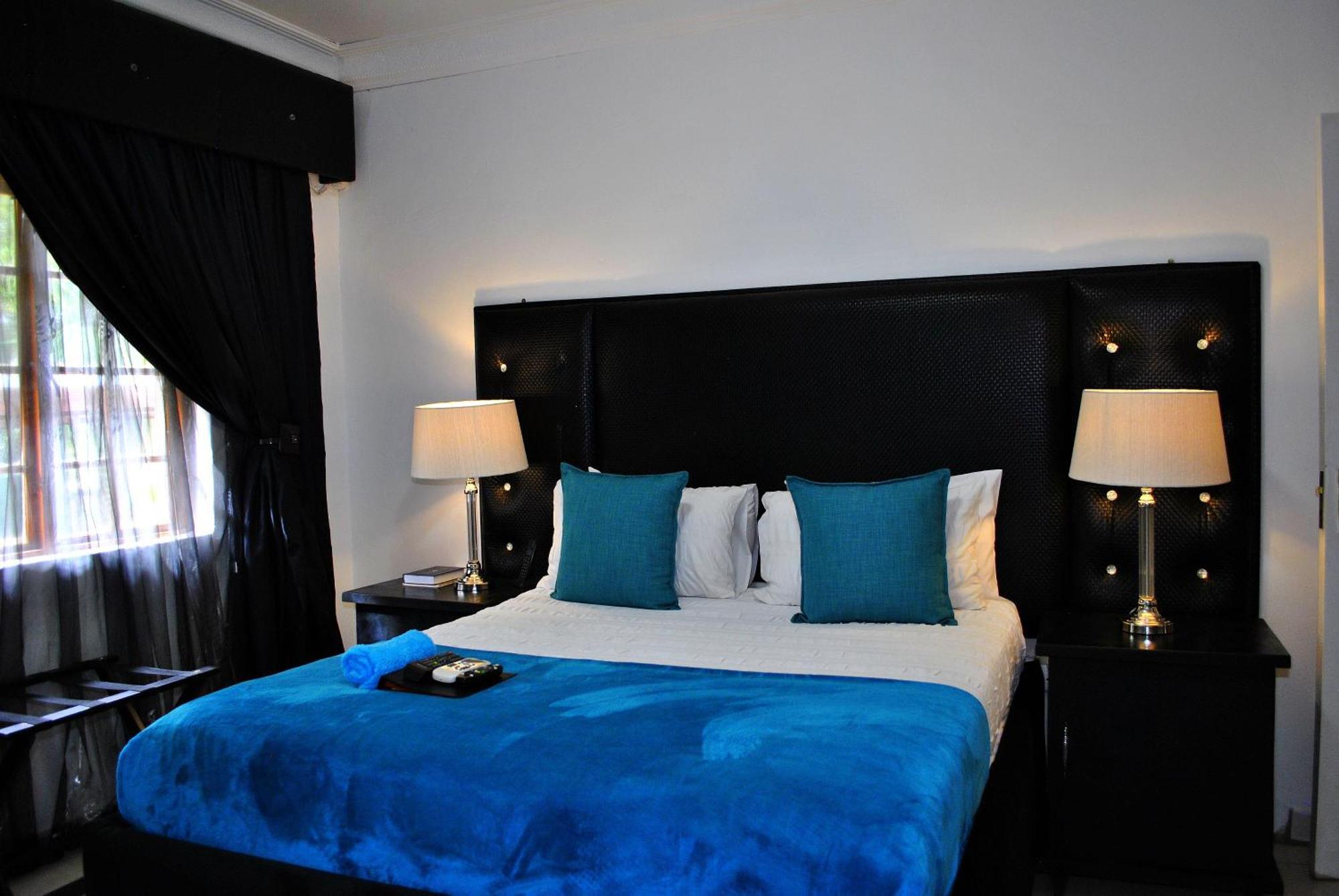 Lapologa Bed & Breakfast 트자넨 외부 사진