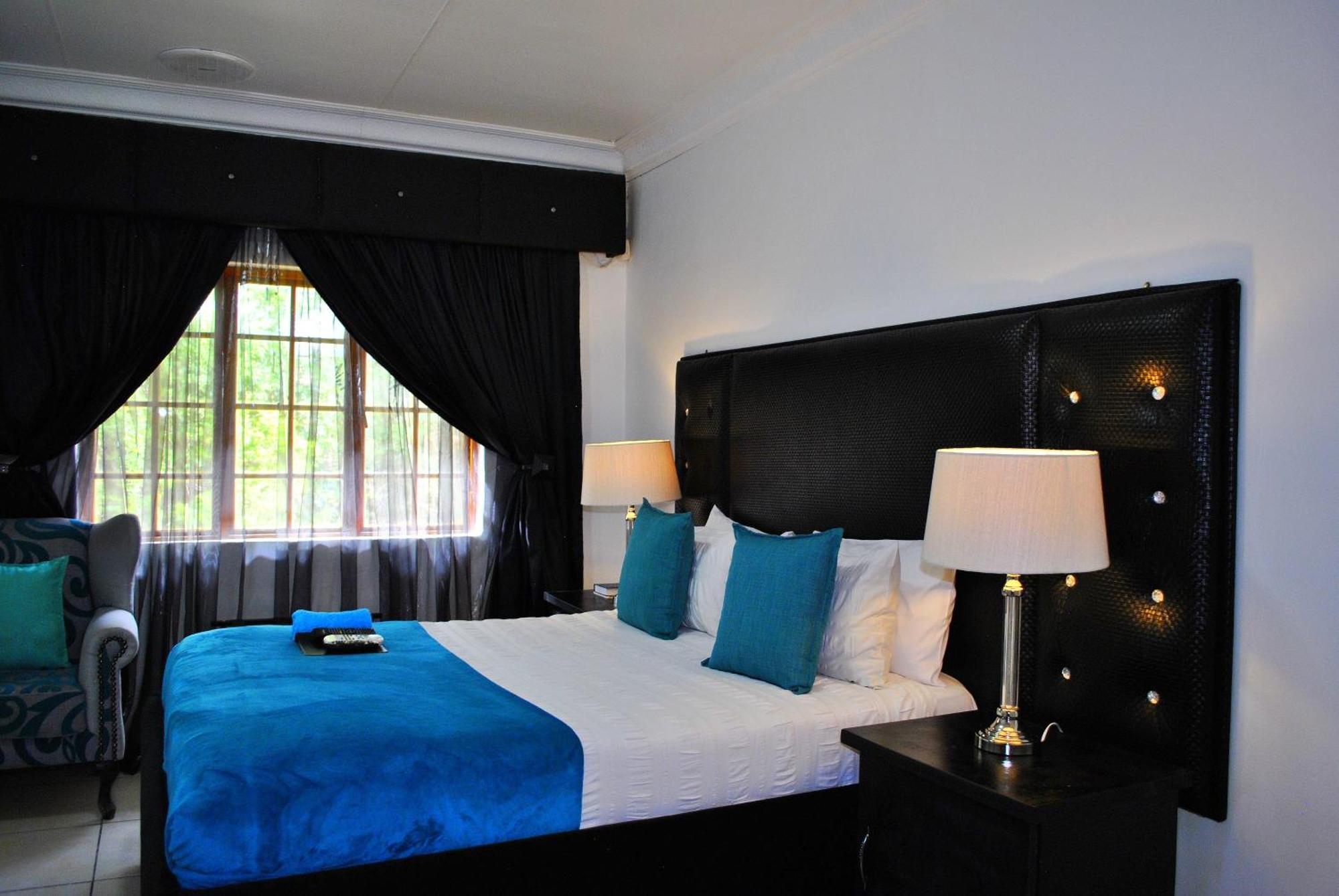 Lapologa Bed & Breakfast 트자넨 외부 사진